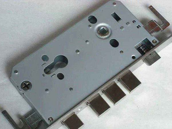 东丽24小时上门开锁公司